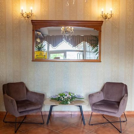 Pensiunea Europa Тыргу-Муреш Экстерьер фото